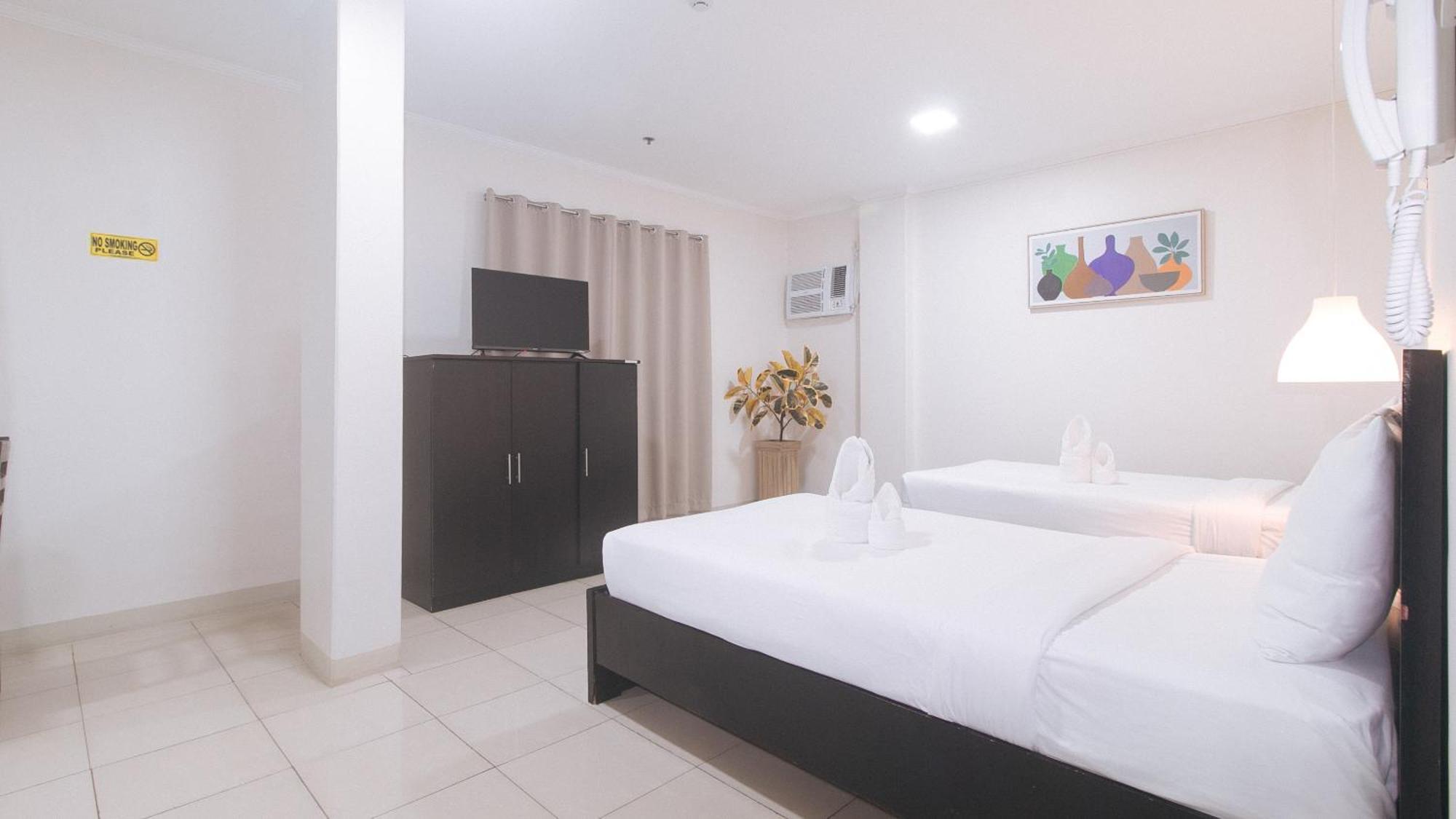 Urbanview At Evangelista Street Makati 마카티 외부 사진