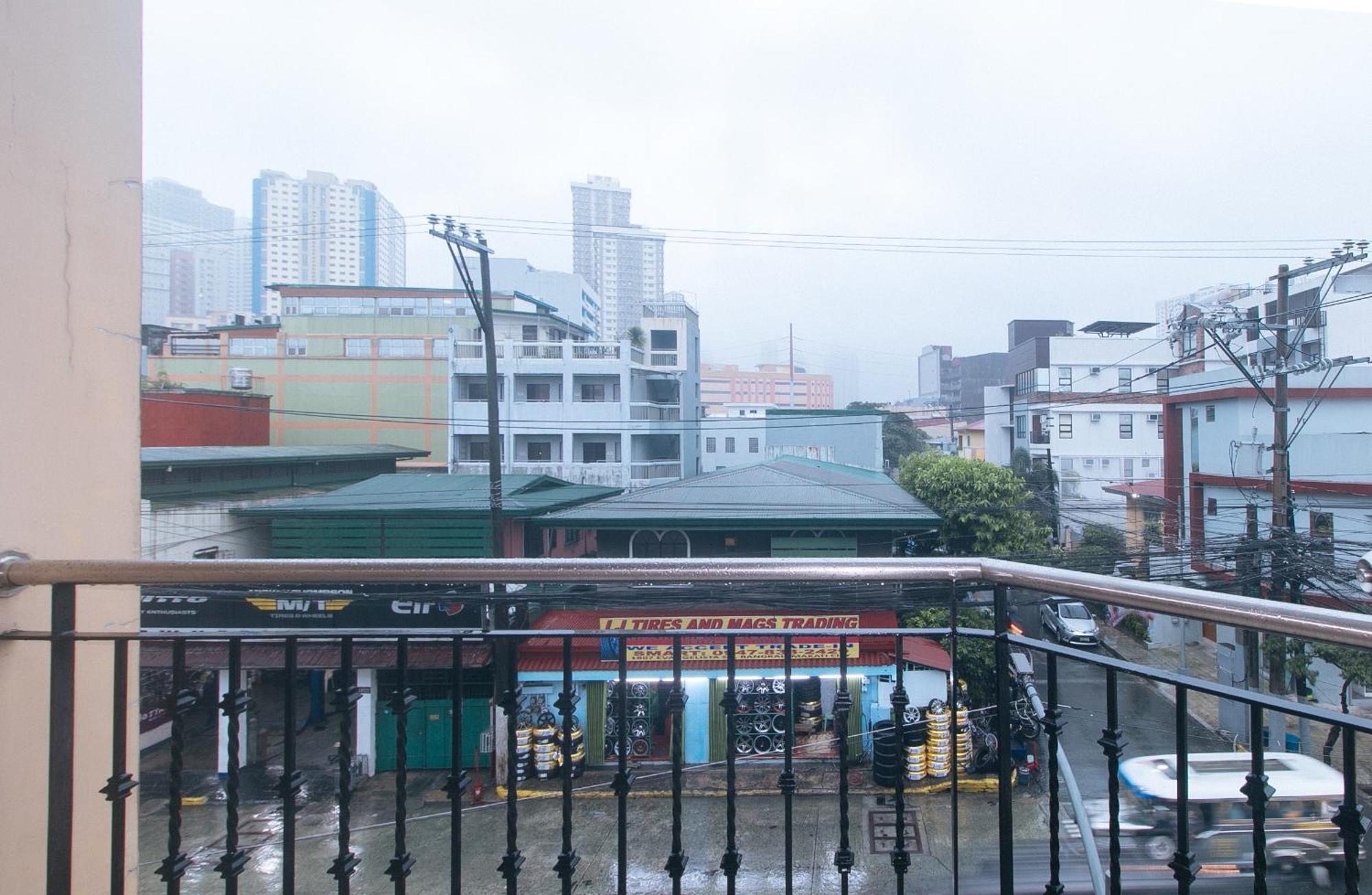 Urbanview At Evangelista Street Makati 마카티 외부 사진